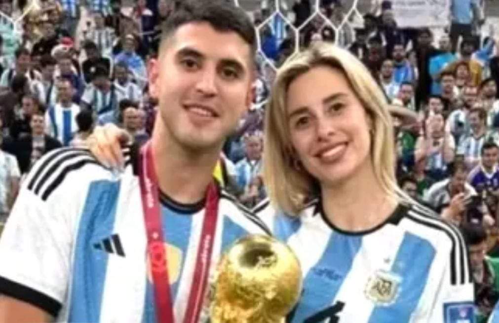 زوجة بطل المونديال تسرق قميصه وتبيع ميداليته