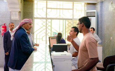 الرئيس الزُبيدي يتفقد مستوى الانضباط الوظيفي والالتزام بالدوام الرسمي في هيئات المجلس