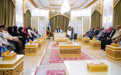 الرئيس القائد عيدروس الزُبيدي يلتقي نخبة من الصحفيين والإعلاميين الجنوبيين