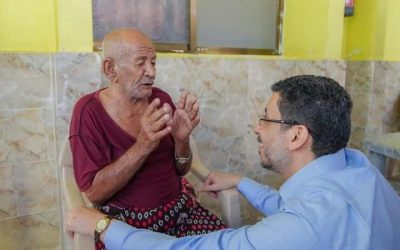 عدن: رئيس الوزراء يزور دار العجزة والمسنين ويشيد بمستوى الخدمات المقدمة للنزلاء
