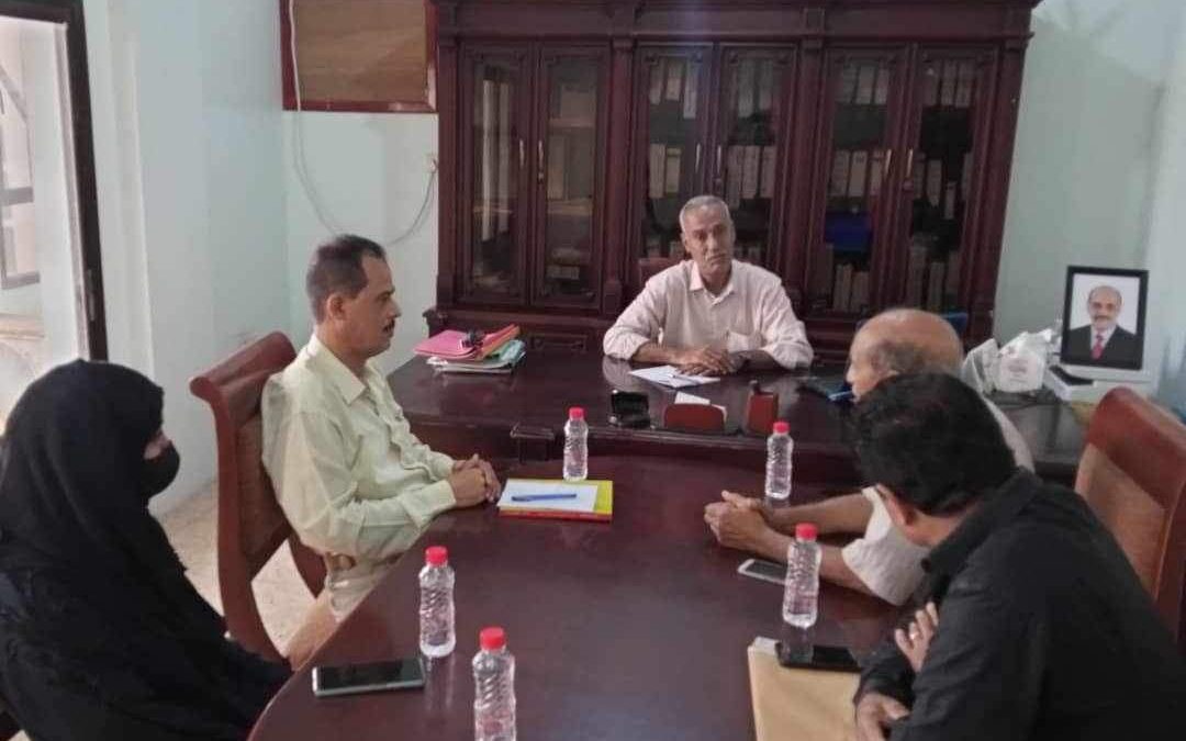 مؤسسة الطلاب المتفوقين تلتقي برئيس جامعة ابن خلدون بعدن وتبحث سبل  تنفيذ الجامعة لدورات تدريبيه للطلاب المشمولين برعايتها
