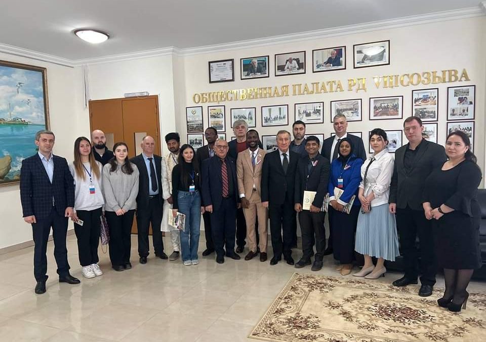 عهد الكسادي رئيسة دائرة الحقوق والحريات باشتراكي حضرموت  تشارك ضمن وفد مراقبة الانتخابات الرئاسية بداغستان