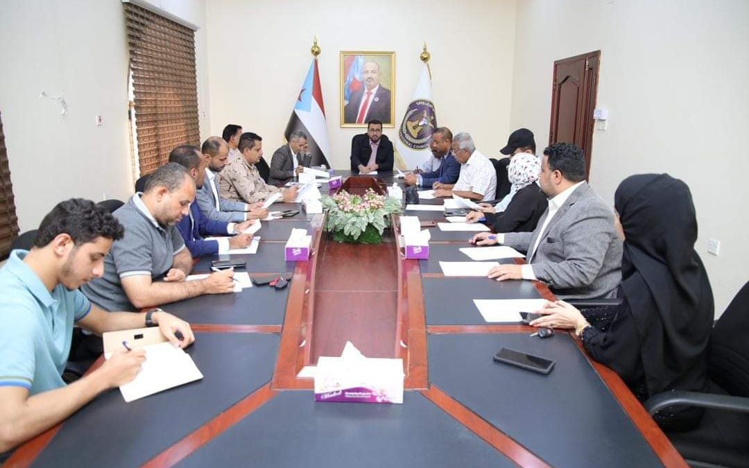 الهيئة الوطنية للإعلام تعقد اجتماعها الدوري وتشدد على مناهضة الإرهاب الحوثي