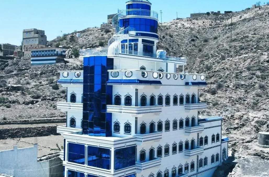 مبنى على شكل سفينة يثير الجدل في مواقع التواصل الاجتماعي
