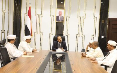 محافظ حضرموت يُشيد بدور لجنة إصلاح البين في إزالة أسباب الخصام والنزاع وتوحيد الكلمة ولمّ الشمل