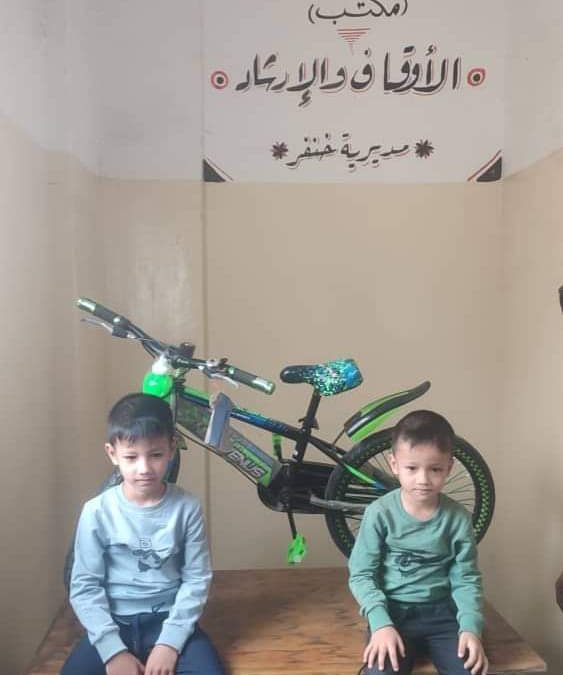 مكتب الأوقاف والإرشاد بمديرية خنفر يجري قرعة الفائزين للمسابقة الرمضانية