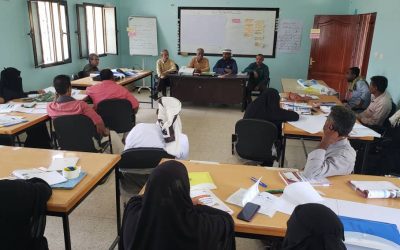 مدير خنفر يدشن البرنامج التدريبي التكميلي لمدربي معلمي الرياضيات للصفوف الأولية بالمديرية