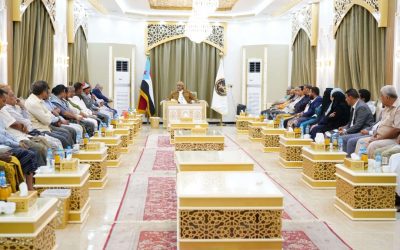 الرئيس الزُبيدي يلتقي قيادة اتحاد نقابات عمال الجنوب