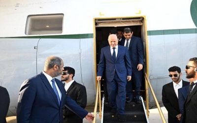العليمي يعود الى العاصمة عدن