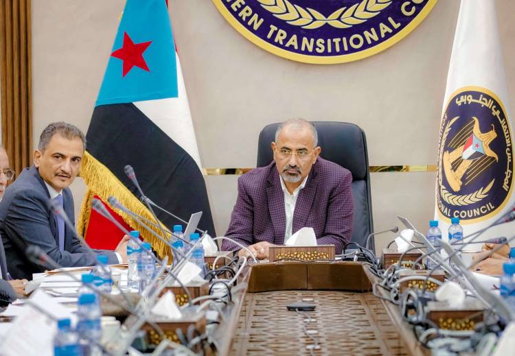 اللواء الزُبيدي يوجّه بوقف جميع أعمال البناء في الحرم الجامعي واتخاذ التدابير اللازمة للحفاظ عليه