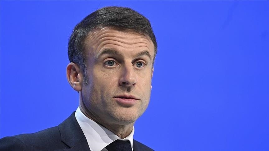 روسيا: ماكرون يقول “أشياء غريبة” بشأن أوكرانيا