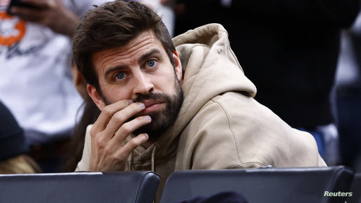 قرار بتجميد حساب لبيكيه في ظل تحقيق يخص صفقة سعودية لاستضافة السوبر الإسباني