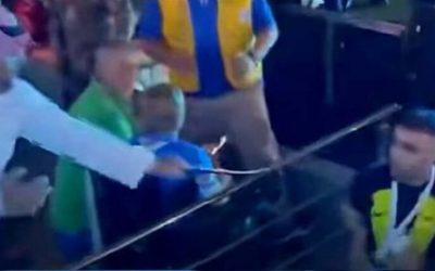 مشجع يعتدي على مهاجم الاتحاد السعودي.. واللاعب مهدد بالإيقاف