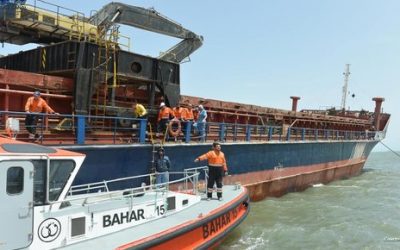 إنقاذ سفينة بضائع من “الغرق الكامل” في مصر