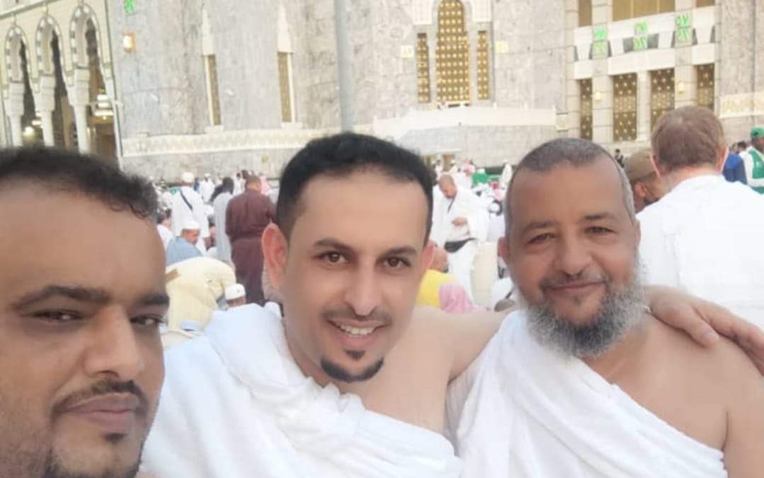 رئيس مجلس الادارة والمدير العام التنفيذي ومستشار مدينة الخليج العربي يغادرون  العاصمة عدن لاداء مناسك  العمرة