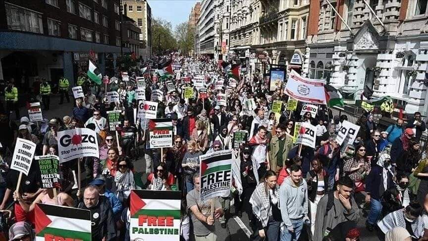 لندن.. عشرات الآلاف يتظاهرون لوقف تسليح إسرائيل وإنهاء مجازر غزة