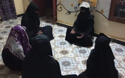 فريق  التثقيف الصحي في أحور يقوم بالتوعية من مخاطر الكوليرا والاسهالات المائية المنتشرة في المديرية