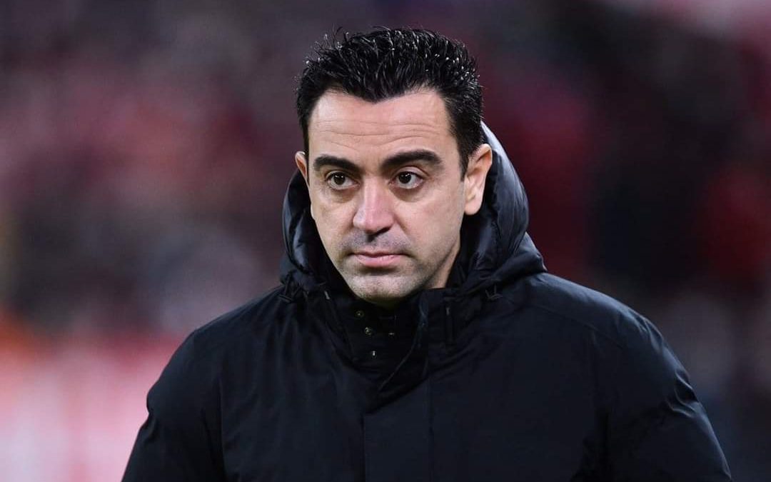 برشلونة يغير موقفه بشأن تشافي