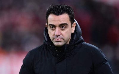 برشلونة يغير موقفه بشأن تشافي