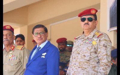 البحسني والداعري يشهدان عرضاً عسكرياً بمناسبة الاحتفال بالذكرى الثامنة لتحرير ساحل حضرموت من تنظيم القاعدة