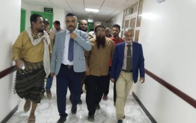 محافظ أبين  ووكيل وزارة الصحة د. الشبحي يناقشان احتياجات قطاع الصحة