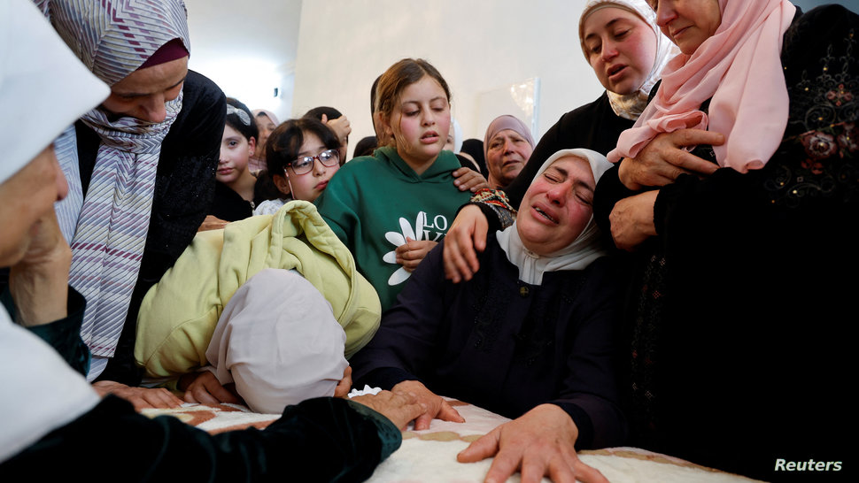 القوات الإسرائيلية تقتل فتى فلسطينيا في الضفة الغربية