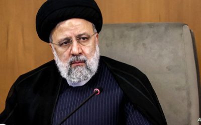 “حادث صعب” لمروحية بموكب الرئيس الإيراني.. وغموض بشأن وضعه