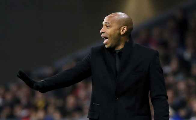 تيري هنري يثني على ذكاء دي بروين