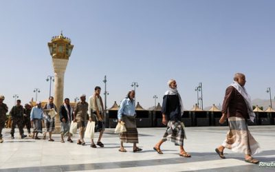 الحوثيون يفرجون عن 113 محتجزا من قوات الحكومة اليمنية