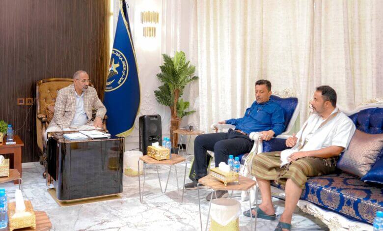 الرئيس الزُبيدي يؤكد دعمه لجهود تطبيع الأوضاع بمديرية مودية