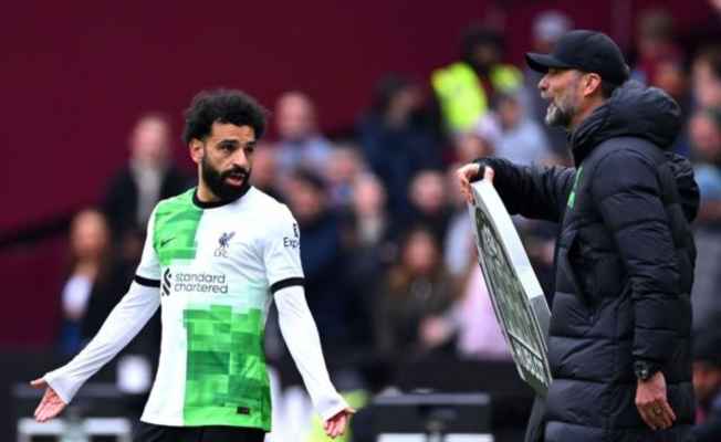 عودة البسمة الى وجه محمد صلاح