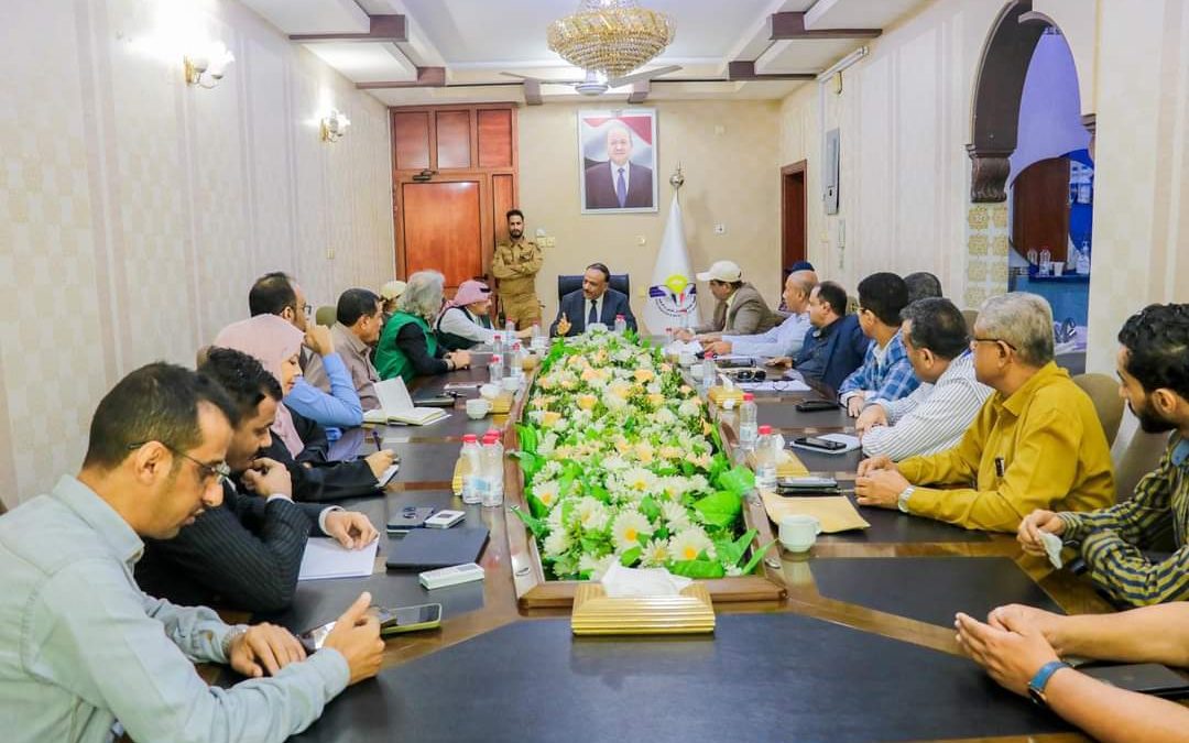وزير النقل يطلع على مشاريع المرحلة الثالثة لتأهيل مطار عدن عبر البرنامج السعودي