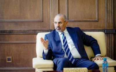 رسائل تاريخية للرئيس الزُبيدي.. الجنوب يرد على حرب الخدمات