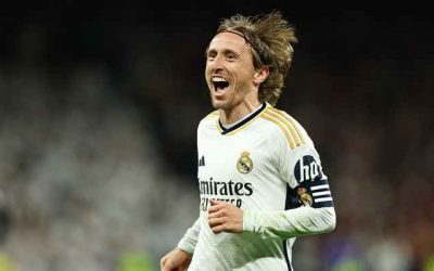مودريتش يقترب من تحقيق انجاز تاريخي في النادي الملكي