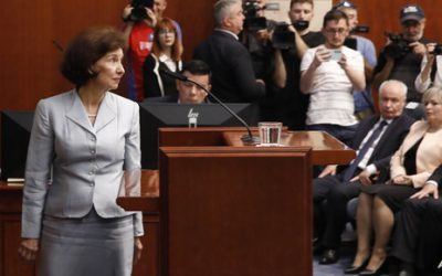 بسبب كلمة.. رئيسة مقدونيا الشمالية تثير خلافا دبلوماسيا أثناء أداء اليمين