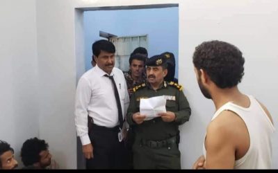 مدير عام شرطة محافظة شبوة، يوجه بسرعة استكمال إجراءات ألسجناء الموقوفين على ذمة التحقيق