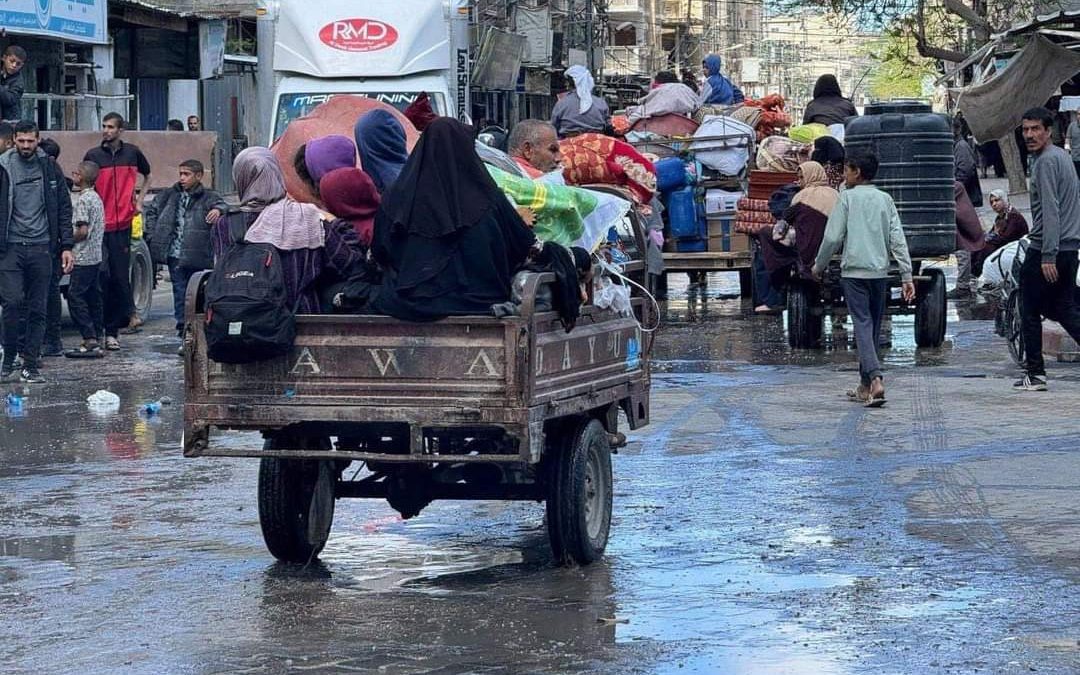 “الأغذية العالمي” يحذر من نزوح جديد لعائلات غزة بحثا عن الغذاء