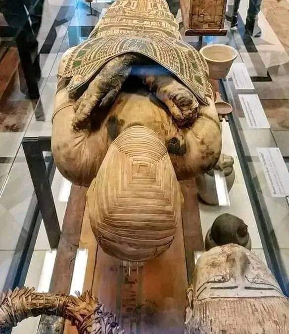المومياء الوحيدة التي لم يجرؤ العلماء ورفضوا نزع الكتان عنها