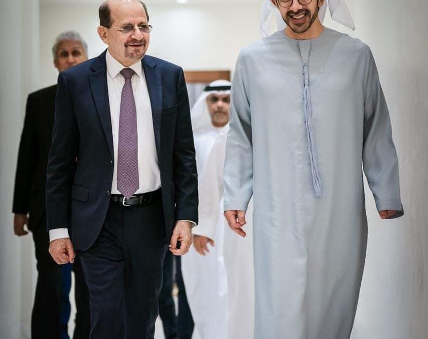 وزير الخارجية وشؤون المغتربين يبحث مع نظيره الإماراتي مستجدات الأوضاع في اليمن