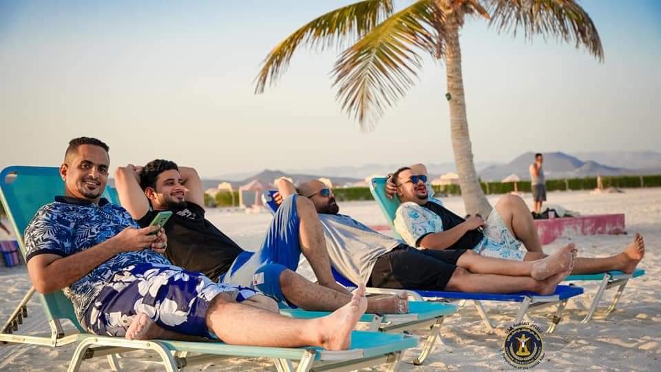 بدعم انتقالي العاصمة عدن.. وصول رحلة الرحلات “4” لمنتجع قنا السياحي في شبوة