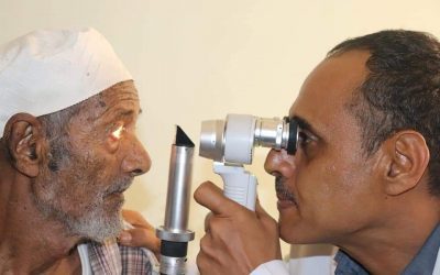 بتمويل “العون المباشر” وتنفيذ “العيون الطبية”: تدشين مخيم مجاني لمرضى العيون في لحج