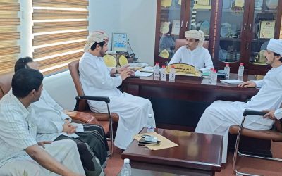 الوكيل بدر كلشات يلتقي لجنة مهرجان المهرة التراثي للمزاينة