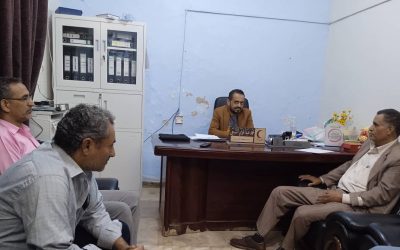 لقاء تبادل الخبرات بين مدير مستشفي أكتوبر ومدير مستشفى يهر بيافع