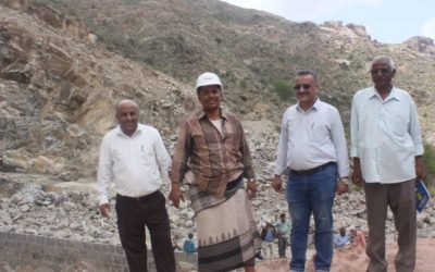 وكيل وزارة الزراعة والري يتفقد سير الأعمال الإنشائية لسد كلتا بالضالع