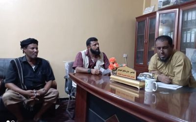 مدير عام خنفر “اليوسفي” يلتقي بضابط المشاريع في لجنة الإنقاذ الدولية IRC.
