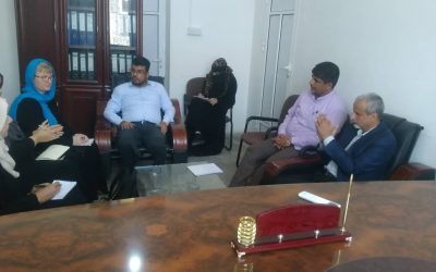 الوكيل الشبحي يناقش مع مديرة البرامج في منظمة صحة الأسرة FHI360