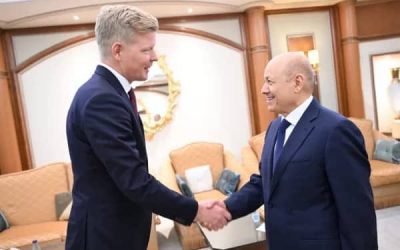 اتهامات للعليمي بتعطيل فريق المفاوضات للانفراد بإعطاء الالتزامات للمبعوث الدولي..