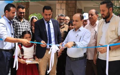 *مدير عام دارسعد يدشن إستلام وتشغيل مشروع تزويد وتركيب منظومات الطاقة الشمسية لعدد ثمان مدارس ومكتب التربية بالمديرية*