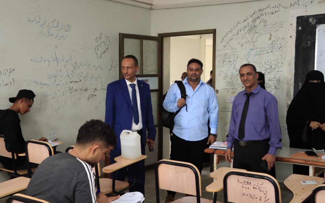 *عميد كلية المجتمع_ عدن يدشن امتحانات الفصل الدراسي الثاني للعام 2023_2024*