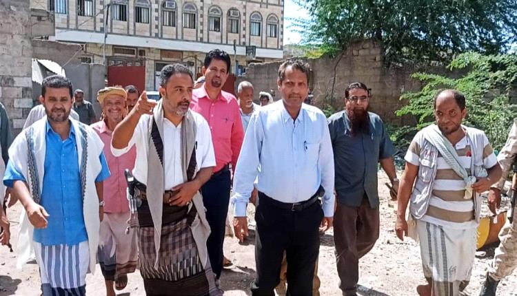 محافظ أبين يزور مديرية مودية ويطلع على مستوى الخدمات